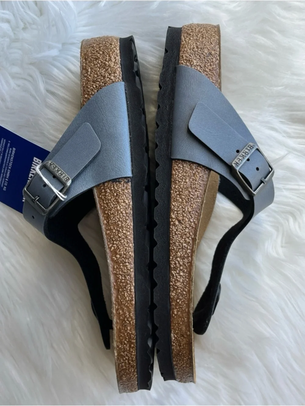 🆕Birkenstock Gizeh Grey
Metallic Thong Sandal Size 8 - Picture 4 of 9